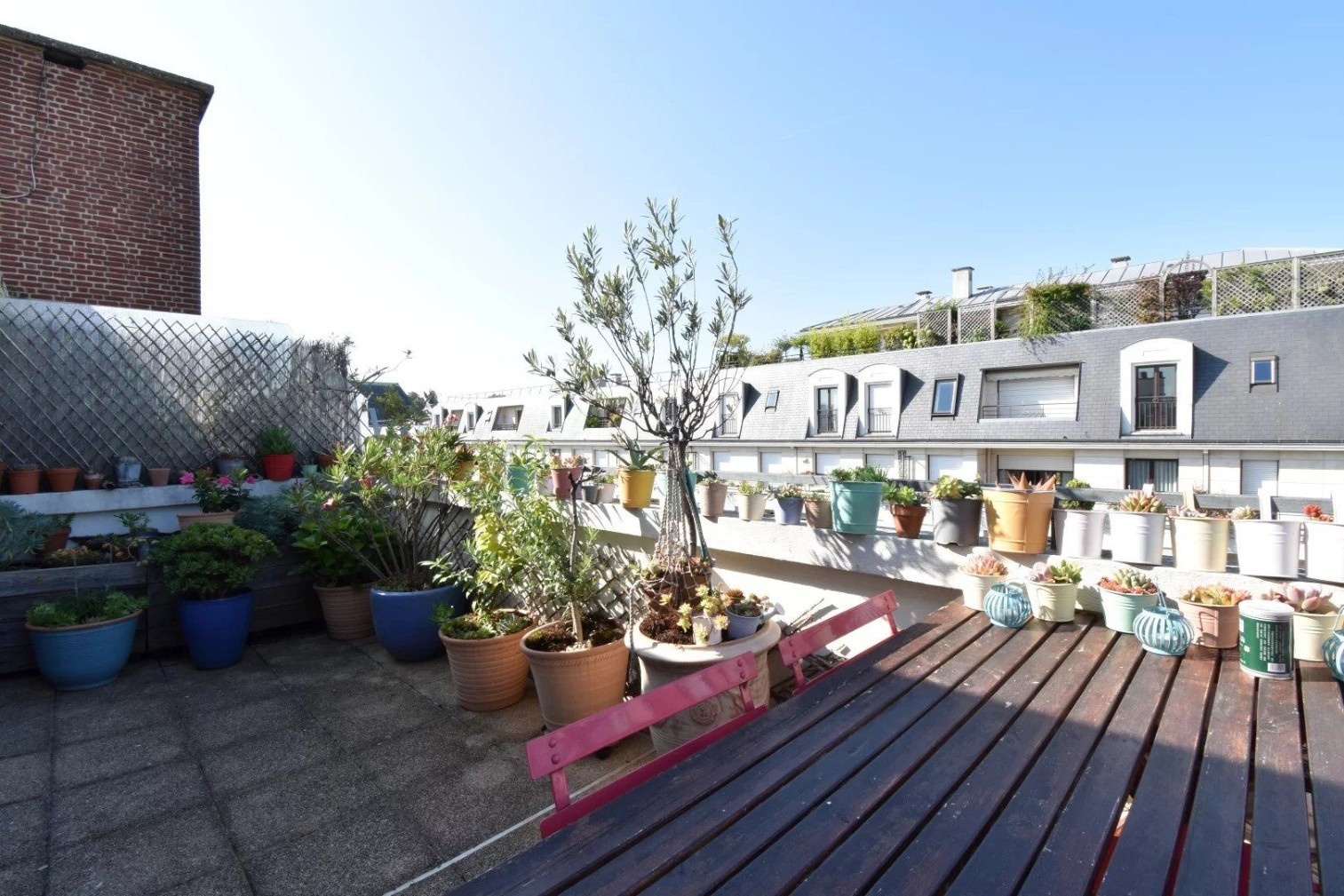APPARTEMENT FAMILIAL – TERRASSE – PARKING