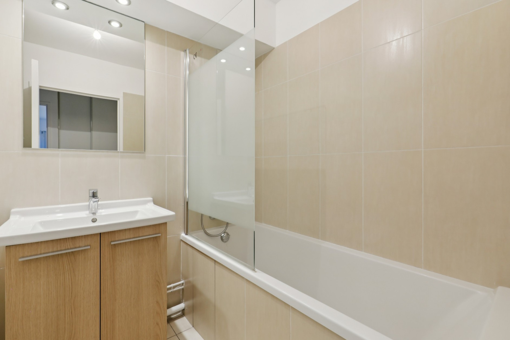 Appartement 5 pieces - Paris 20e - Ventes appartement - Ile-de-France - photo 9