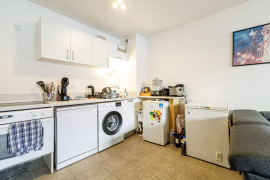 
                                                                                        Vente
                                                                                         .