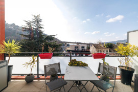 
                                                                                        Vente
                                                                                         .