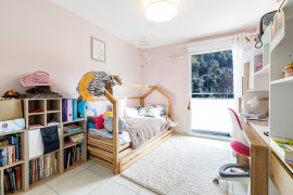 
                                                                                        Vente
                                                                                         .