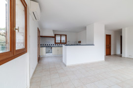 
                                                                                        Vente
                                                                                         .