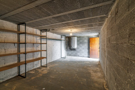 
                                                                                        Vente
                                                                                         .