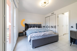 
                                                                                        Vente
                                                                                         .