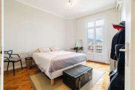 
                                                                                        Vente
                                                                                         .