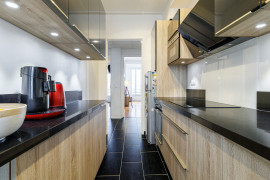 
                                                                                        Vente
                                                                                         .