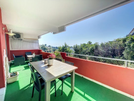 
                                                                                        Vente
                                                                                         .