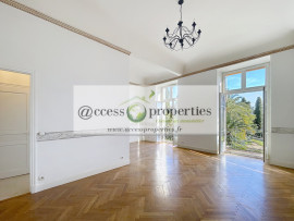 
                                                                                        Vente
                                                                                         .