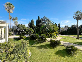 
                                                                                        Vente
                                                                                         .