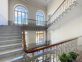 
                                                                                        Vente
                                                                                         .