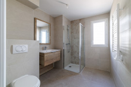 
                                                                                        Vente
                                                                                         .