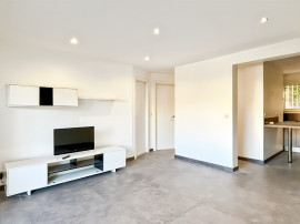 
                                                                                        Vente
                                                                                         .