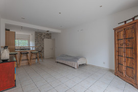 
                                                                                        Vente
                                                                                         .