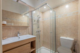 
                                                                                        Vente
                                                                                         .