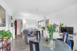 
                                                                                        Vente
                                                                                         .