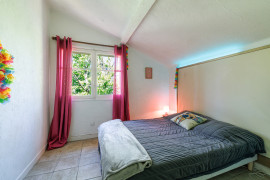 
                                                                                        Vente
                                                                                         .