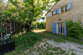 
                                                                                        Vente
                                                                                         .