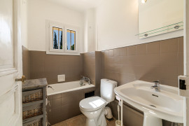 
                                                                                        Vente
                                                                                         .