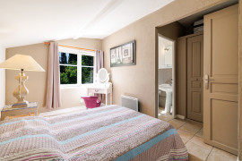 
                                                                                        Vente
                                                                                         .