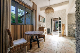 
                                                                                        Vente
                                                                                         .