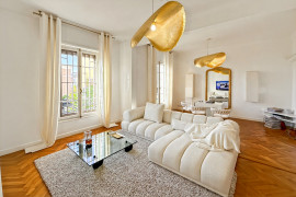 
                                                                                        Vente
                                                                                         .