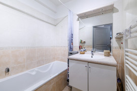 
                                                                                        Vente
                                                                                         .