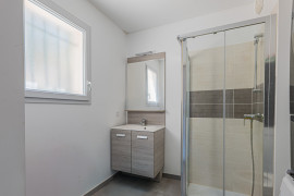 
                                                                                        Vente
                                                                                         .