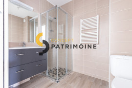 
                                                                                        Vente
                                                                                         .