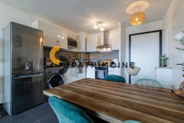 
                                                                                        Vente
                                                                                         .