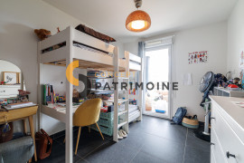 
                                                                                        Vente
                                                                                         .