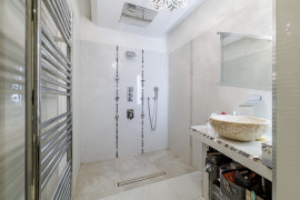 
                                                                                        Vente
                                                                                         .