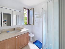 
                                                                                        Vente
                                                                                         .