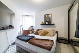 
                                                                                        Vente
                                                                                         .