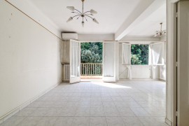 
                                                                                        Vente
                                                                                         .