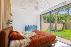 
                                                                                        Vente
                                                                                         .