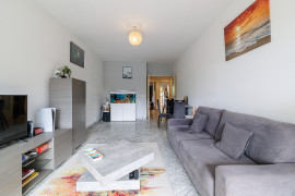 
                                                                                        Vente
                                                                                         .