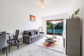 
                                                                                        Vente
                                                                                         .