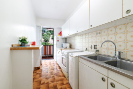 
                                                                                        Vente
                                                                                         .