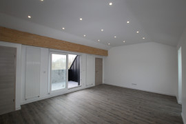 
                                                                                        Vente
                                                                                         .