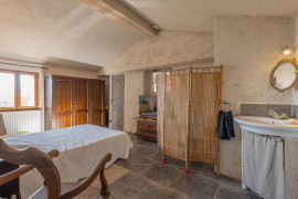 
                                                                                        Vente
                                                                                         .