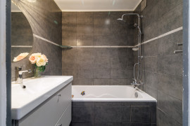 
                                                                                        Vente
                                                                                         .