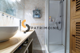 
                                                                                        Vente
                                                                                         .