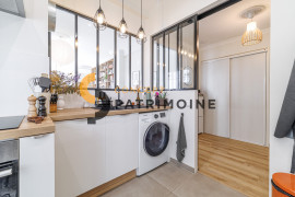 
                                                                                        Vente
                                                                                         .