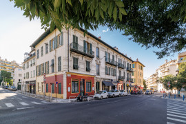 
                                                                                        Vente
                                                                                         .