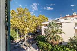 
                                                                                        Vente
                                                                                         .