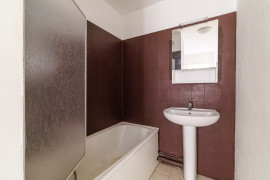 
                                                                                        Vente
                                                                                         .