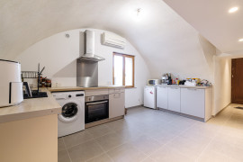 
                                                                                        Vente
                                                                                         .