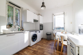 
                                                                                        Vente
                                                                                         .