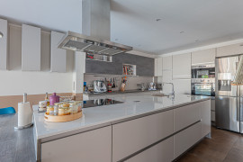 
                                                                                        Vente
                                                                                         .