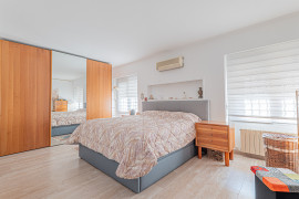 
                                                                                        Vente
                                                                                         .